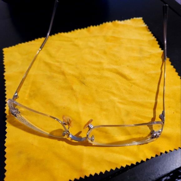 Eyeglasses - Picture 2 of 4